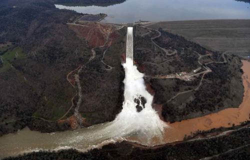 barrage,effondrement,etats-unis,pluies diluviennes