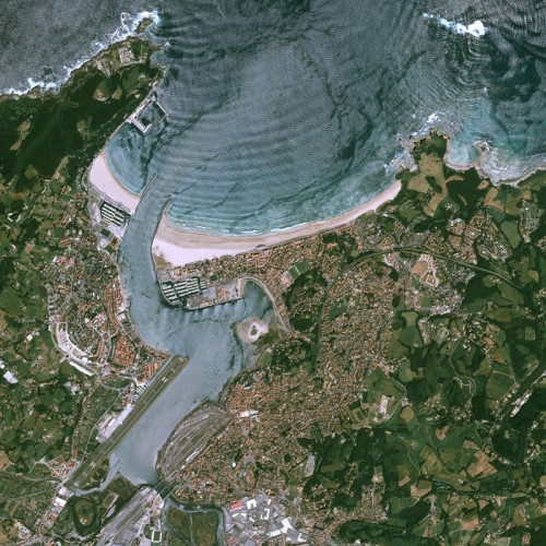 satellite_image_pleiades_hendaye_france_2012_thumbnail-500-500-c.jpg