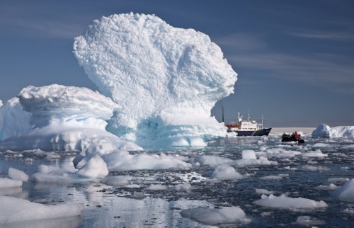 bateau antarctique.jpg